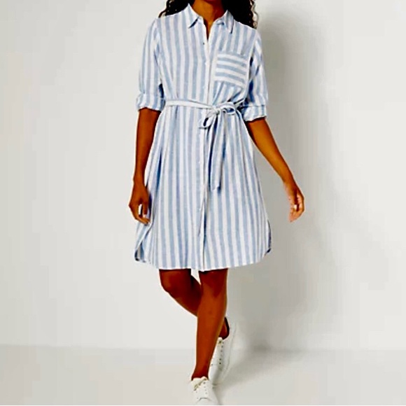 Joan Rivers Dresses & Skirts - NWT Joan Rivers Blue and White Shirt Dress- Medium